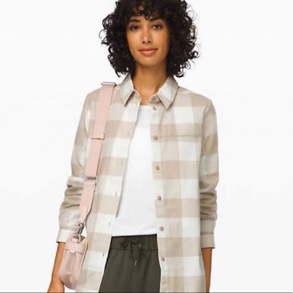 Lululemon - Picture 3 of 5